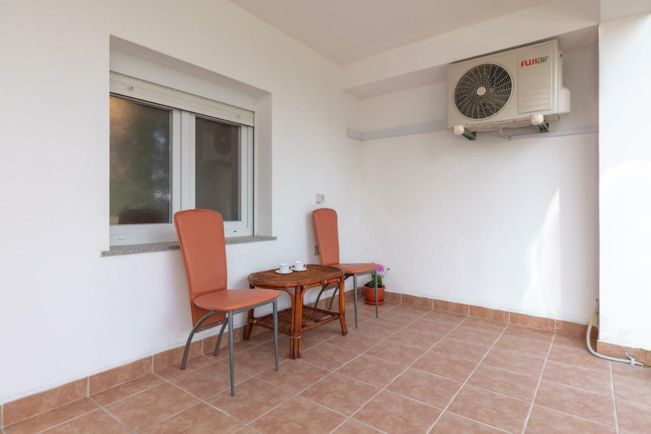 Le Ines Apartman *